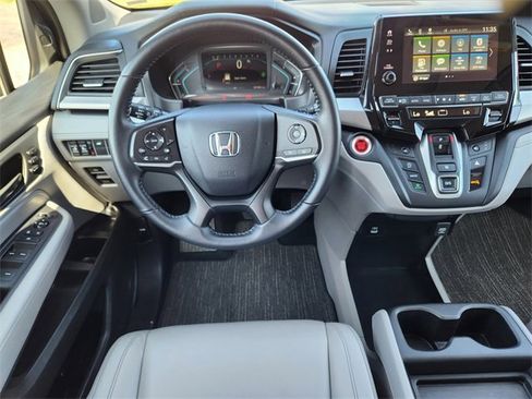 Used 2024 Honda Odyssey EX-L image 18