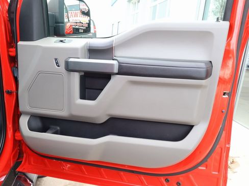 Used 2019 Ford F150 XLT w/ Equipment Group 302A Luxury image 31