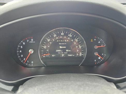 Used 2017 Kia Sorento SX image 22