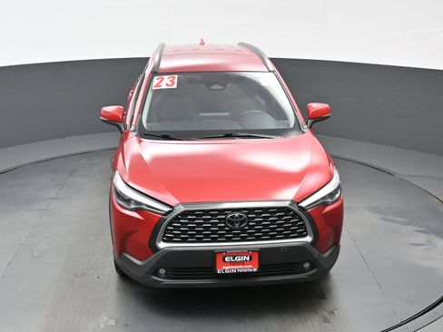 Used 2023 Toyota Corolla Cross XLE AWD/4WD image 36