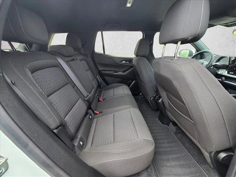 Used 2026 Chevrolet Equinox LT AWD/4WD image 19