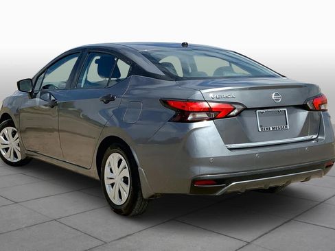 Used 2020 Nissan Versa S FWD image 11