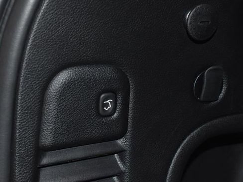 Certified 2022 Jeep Grand Cherokee Limited image 38