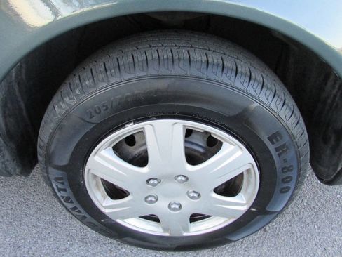 Used 2002 Toyota Sienna CE image 11