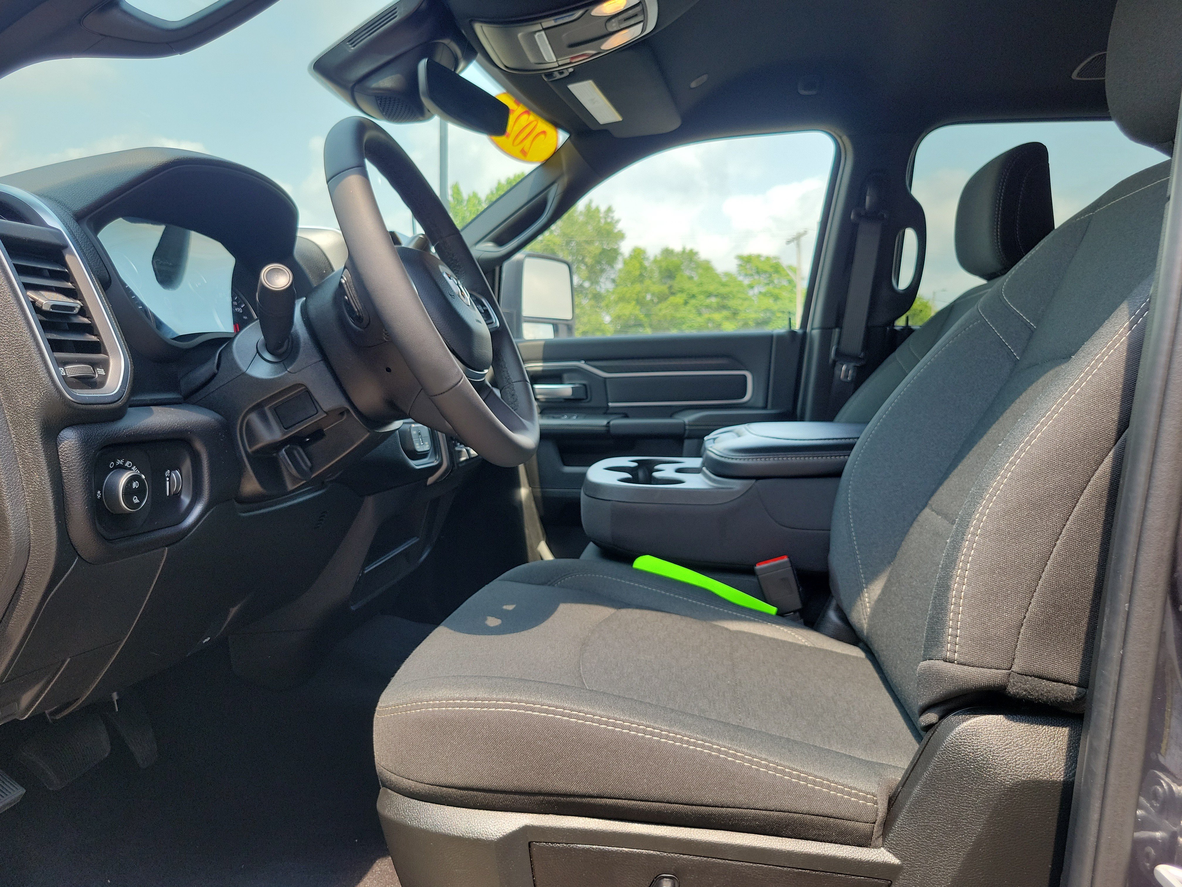 Used 2025 RAM 2500 Big Horn AWD/4WD image 8