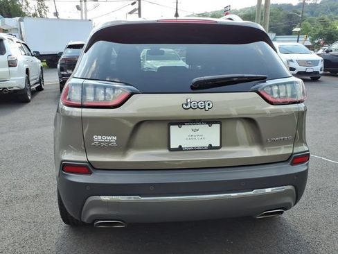 Used 2019 Jeep Cherokee Limited w/ Luxury Group AWD/4WD image 5