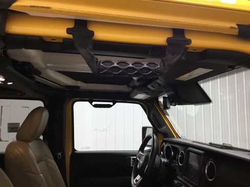 Used 2019 Jeep Wrangler Unlimited Sahara w/ Quick Order Package 24M Moab AWD/4WD image 45