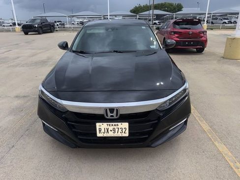 Used 2019 Honda Accord EX image 2