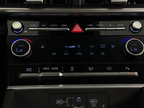 Used 2025 Hyundai Santa Fe SEL image 18