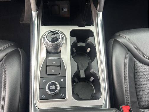 Used 2020 Ford Explorer Platinum w/ Premium Technology Package AWD/4WD image 19