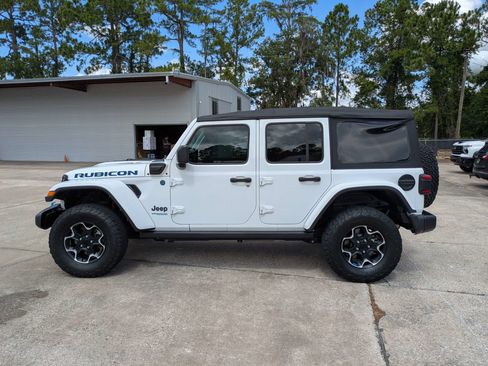 Used 2022 Jeep Wrangler Unlimited Rubicon 4xe AWD/4WD image 27