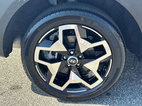 Used 2023 Hyundai Santa Cruz Limited image 17