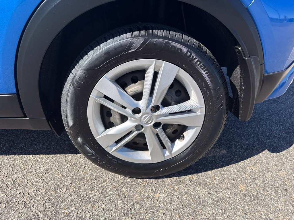 Used 2023 Nissan Kicks S FWD image 29