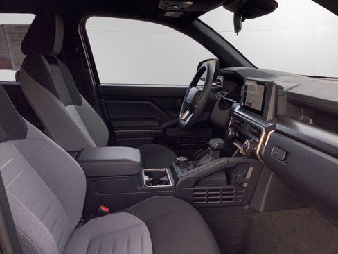 Used 2025 Toyota 4Runner TRD Off-Road image 15