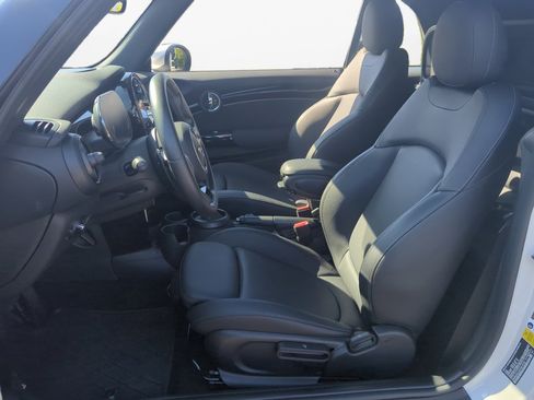 Certified 2023 MINI Cooper S image 9