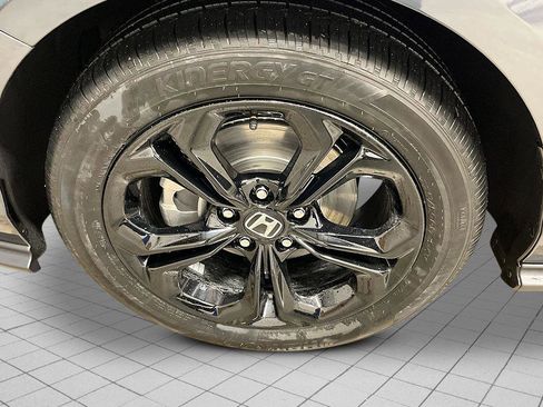 New 2025 Honda Accord SE image 10