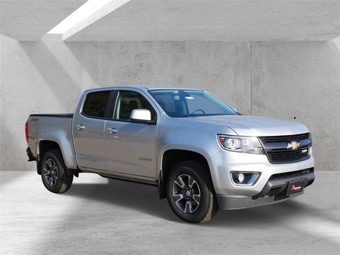 Used 2015 Chevrolet Colorado Z71 image 1