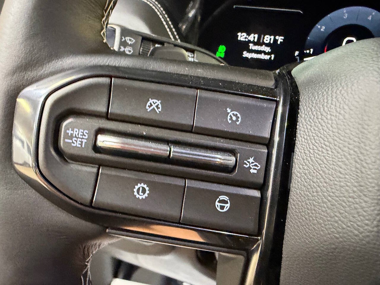 Used 2026 GMC Yukon Denali Ultimate w/ LPO, Floor Liner Package AWD/4WD image 30