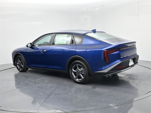 New 2025 Kia K4 LXS image 6