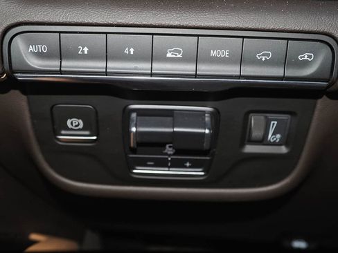 Used 2022 Cadillac Escalade Sport w/ Touring Package image 33