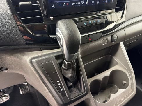 Used 2026 Ford Transit 350 XLT RWD image 27