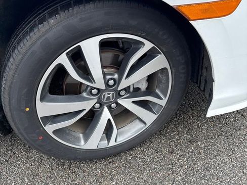 Used 2024 Honda Odyssey Touring image 10