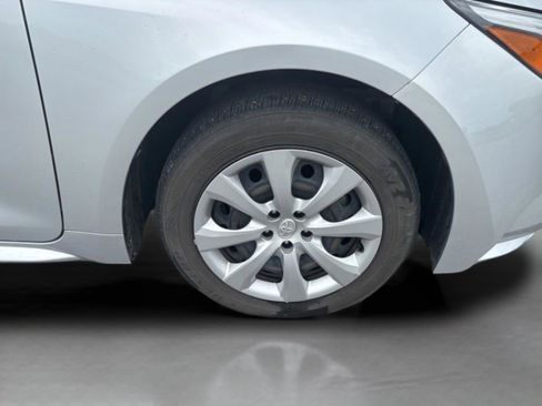 Used 2023 Toyota Corolla LE FWD image 39