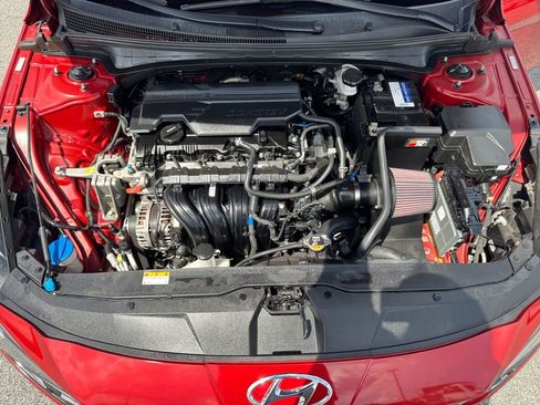 Used 2021 Hyundai Elantra Limited image 23