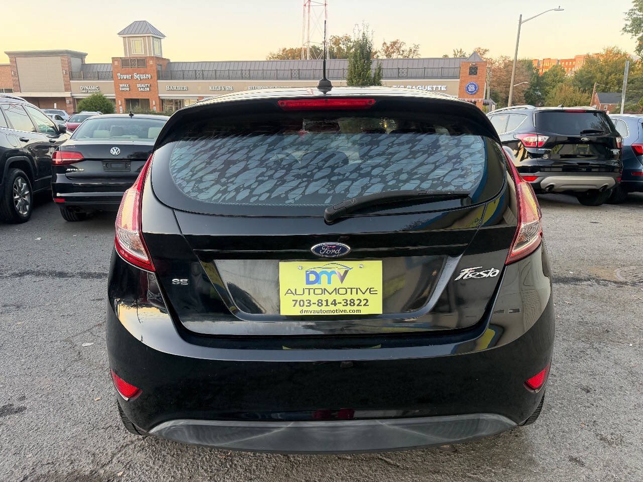 Used 2017 Ford Fiesta SE w/ Equipment Group 201A FWD image 5