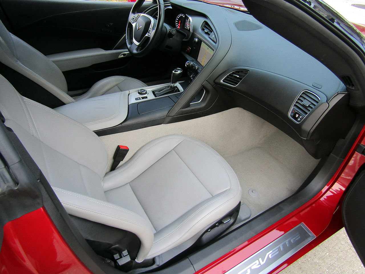 Used 2015 Chevrolet Corvette Stingray Coupe w/ 2LT Preferred Equipment Group RWD image 13