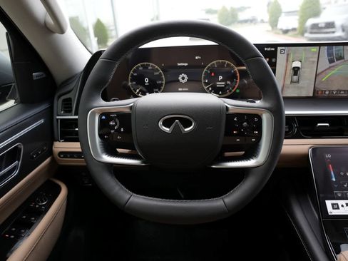 New 2026 INFINITI QX80 Luxe RWD image 9