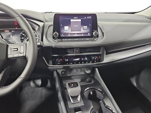 New 2026 Nissan Rogue SV AWD/4WD image 17