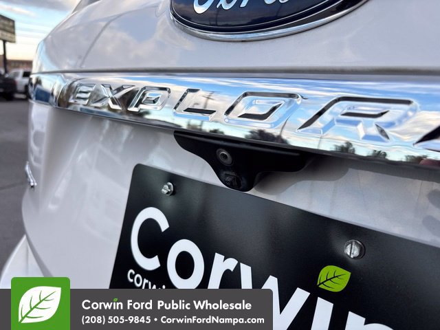 Used 2017 Ford Explorer Limited AWD/4WD image 11