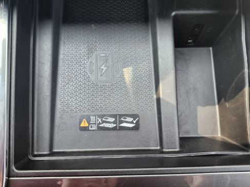 Used 2025 GMC Acadia Elevation image 21