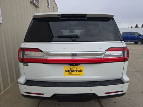 Used 2021 Lincoln Navigator L Reserve w/ Luxury Package image 6