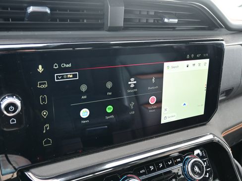 Used 2023 GMC Sierra 1500 AT4 w/ AT4 Premium Package image 32