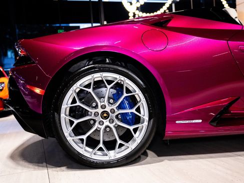 Used 2023 Lamborghini Huracan EVO image 10