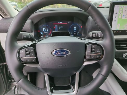 New 2026 Ford Explorer Platinum w/ LUX Leather Package AWD/4WD image 28