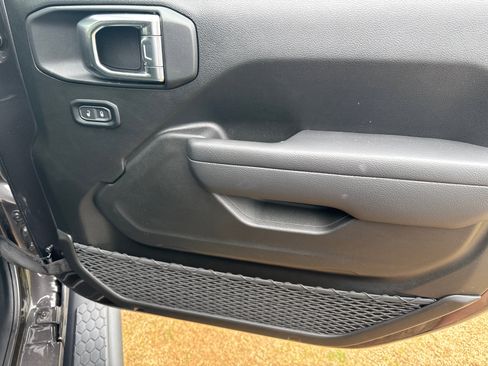 New 2025 Jeep Wrangler Sport S image 14