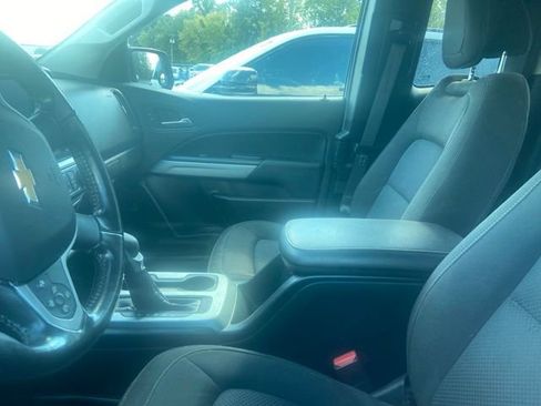 Used 2022 Chevrolet Colorado LT w/ Fleet Safety Package RWD image 7