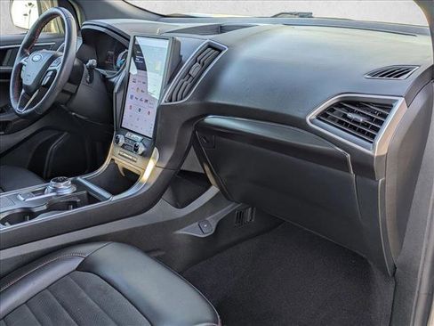 Certified 2023 Ford Edge ST-Line image 20