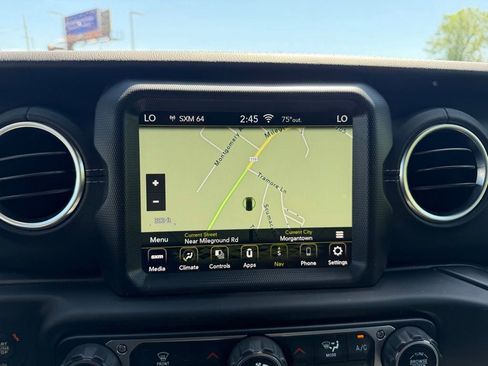 Used 2020 Jeep Wrangler Unlimited Sahara AWD/4WD image 13