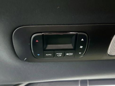 Used 2025 Honda Odyssey Sport-L image 32