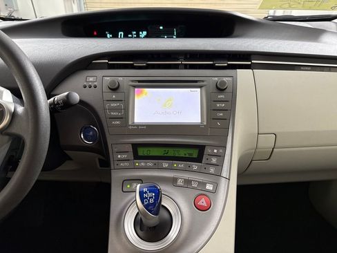 Used 2013 Toyota Prius Three image 15