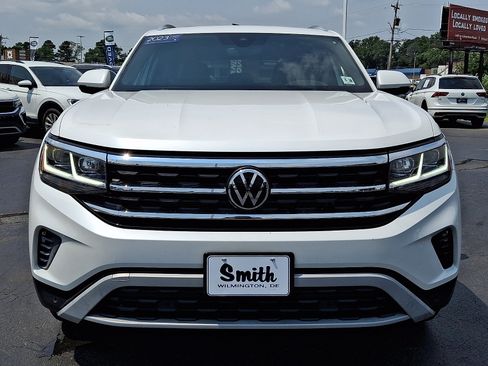 Used 2023 Volkswagen Atlas Cross Sport SEL AWD/4WD image 2