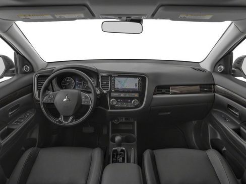 Used 2018 Mitsubishi Outlander SEL image 8