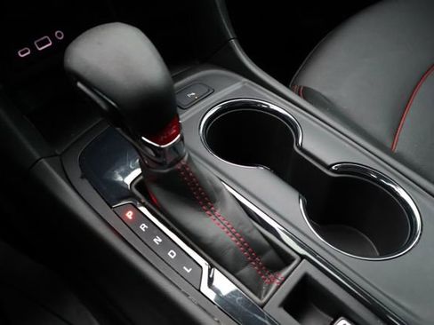 Used 2023 Chevrolet Equinox RS w/ RS Leather Package FWD image 16