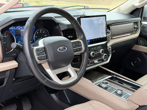 Used 2024 Ford Expedition Max Limited image 22