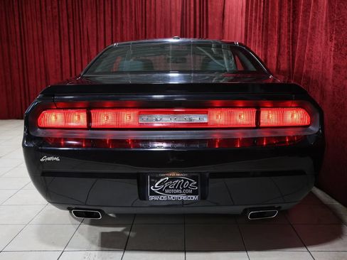 Used 2013 Dodge Challenger R/T RWD image 10