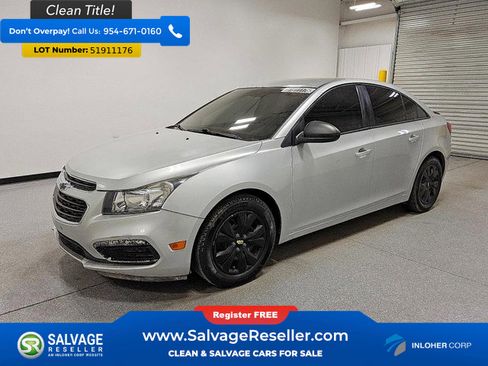 Used 2015 Chevrolet Cruze LS FWD image 1